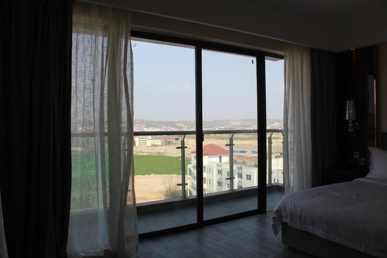 308 Hotel Сиханоуквил Екстериор снимка