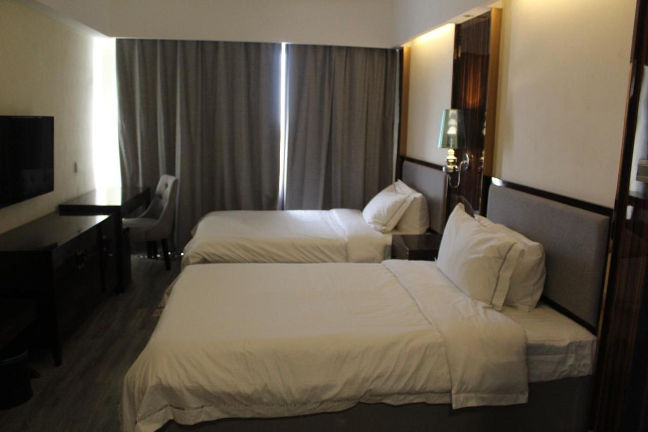 308 Hotel Сиханоуквил Екстериор снимка